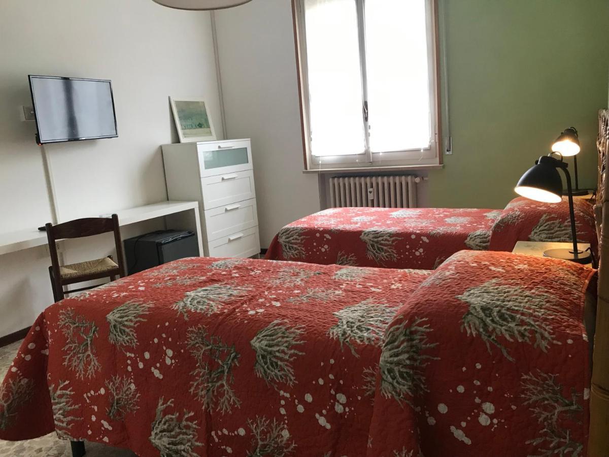 B&B Ospedale Maggiore Parma Affittacamere Buitenkant foto